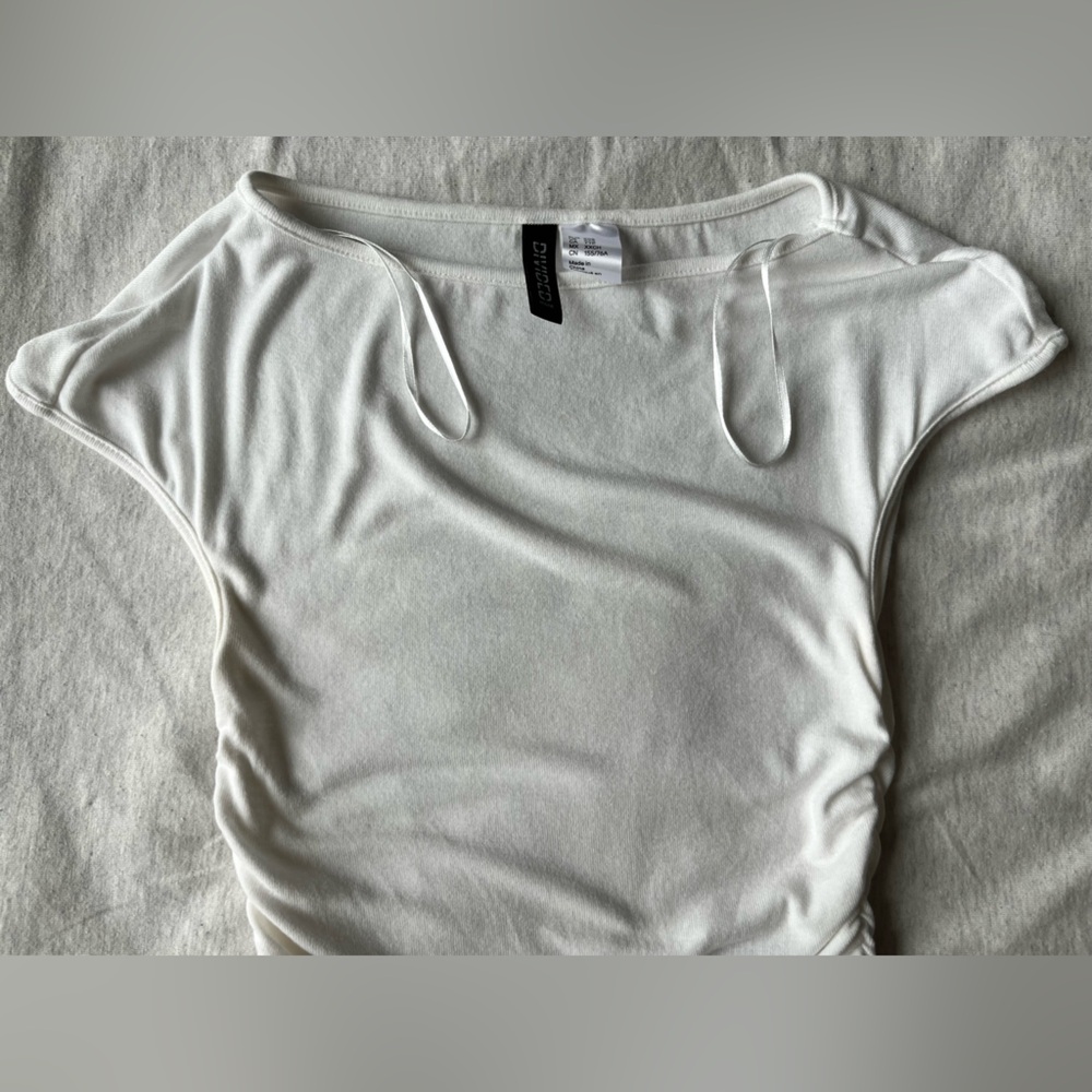 H&M Divided Ruched Top - Picture 8 of 10